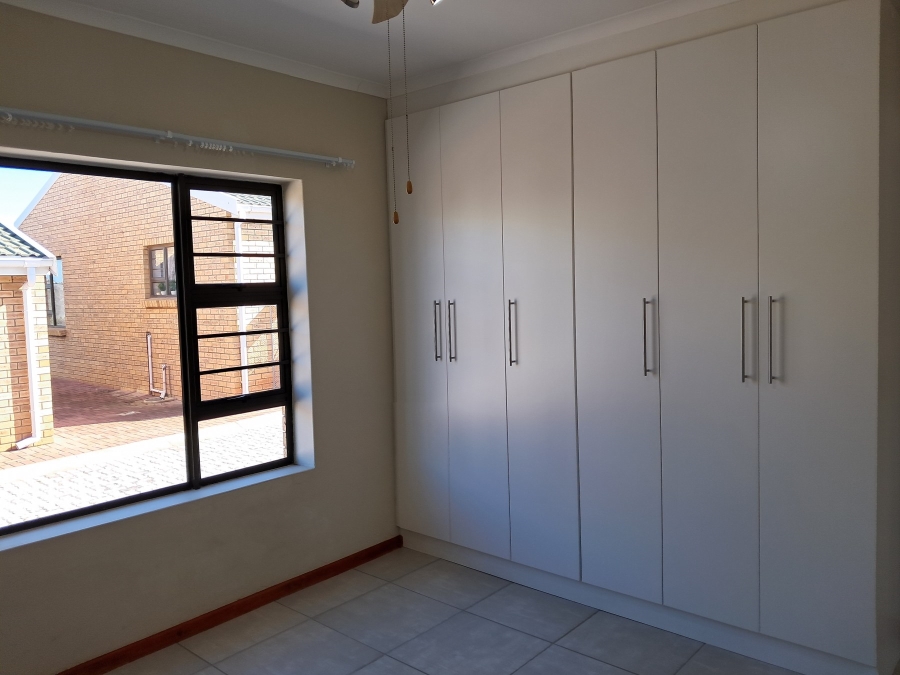 2 Bedroom Property for Sale in Jeffreys Bay Central Eastern Cape